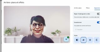 🎃 HALLOWEEN GOOGLE MEETING👻  Quand tu as une reunion avec l’equipe du client et on te demande de participer ‘deguisée’ avec un filtre qui fasse peur.  Zero productivité , 100% de rigolade.
#lesjoiesdufreelance #facetheclient #memepaspeur  #googlemeeting #freelancedesignermeeting #zoomhalloweengraphicdesigner #toutcequejefaispourlargent